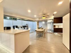 Straits Gardens (D27), Terrace #572291841